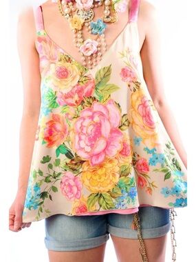Aratta Earth Angels Reversible V-Neck Cami in Pink Cream Floral, NWT